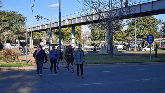 Piden la refuncionalización de la escalera mecánica y el ascensor del Parque Alberdi