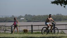 Este lunes feriado Rosario presenta tiempo agradable, muy cálido, pero por la noche podrían caer chaparrones. Este lunes feriado Rosario presenta tiempo agradable, muy cálido, pero por la noche podrían caer chaparrones.