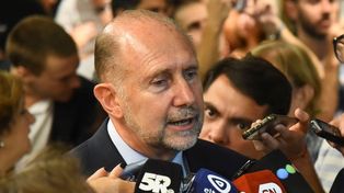 Perotti firmó un nuevo decreto que instruye a tomar medidas a las diferentes áreas de gobierno