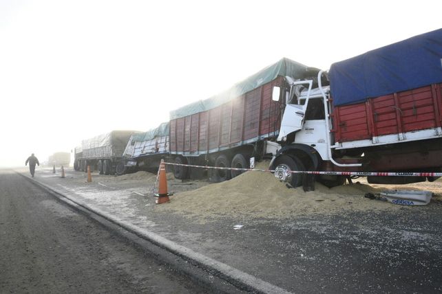 El tránsito en la ruta A012 estuvo restringido esta mañana a raíz del choque.