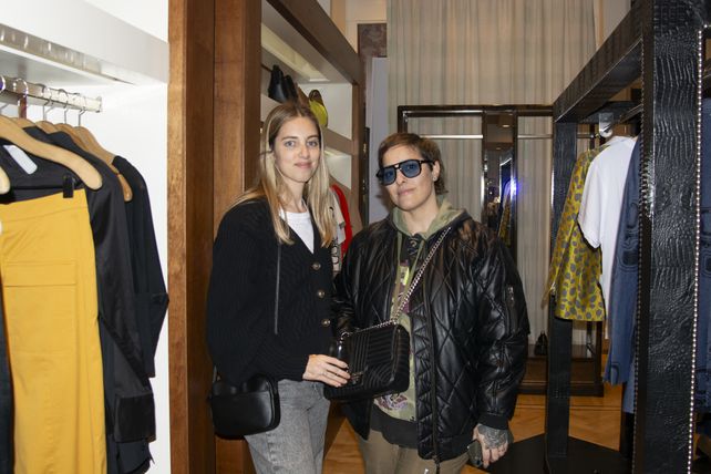 Carla Lastra y Débora Annessi