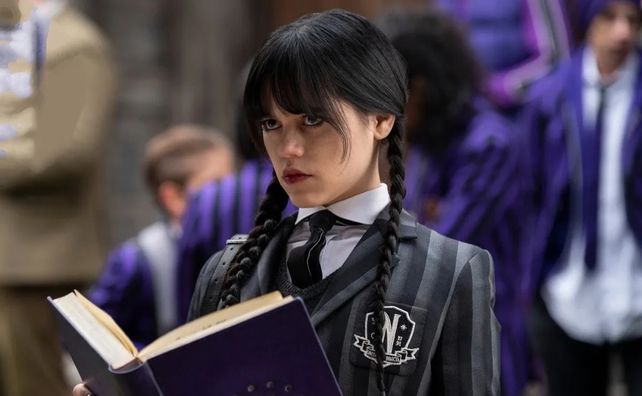 Merlina es interpretada por Jenna Ortega
