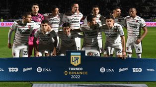 Arriba: Ramiro Macagno, Gustavo Velázquez, Cristian Lema, Juan Manuel García, Marco Campagnaro y Willer Ditta. Abajo: Julián Fernández, Ramiro Sordo, Juan Sforza, Francisco González y Tomás Jacob.
