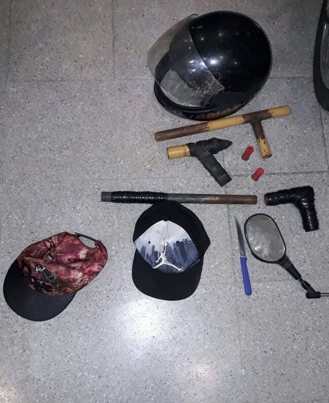 Le robaron la moto a un trabajador, fueron perseguidos y arrestados por la Policía