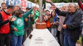 Los gremios comenzaron la jornada de conmemoración en Buenos Aires y pasaje Storni.
