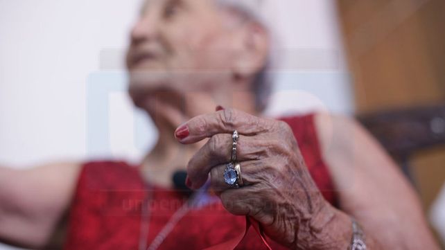 Paula, la abuela de 95 años que cura de palabra a los jugadores de Patronato