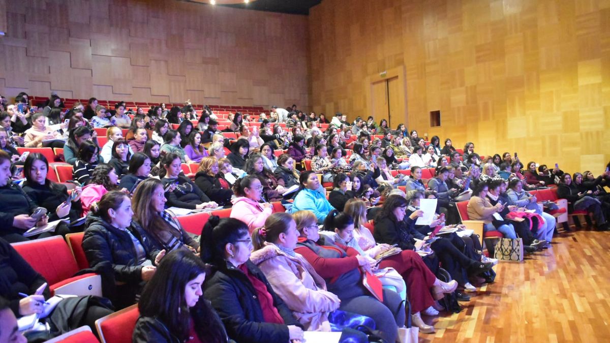 Comenzó en Puerto General San Martín, el seminario de acompañante ...