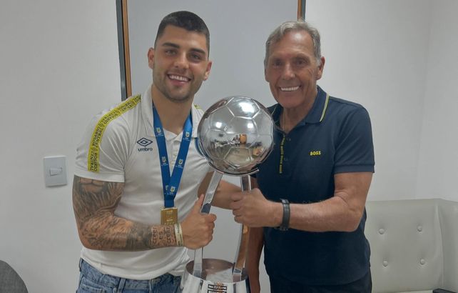 Ignacio y Miguel. Los Russo festejando el título de Central en la Copa de la Liga 2023.