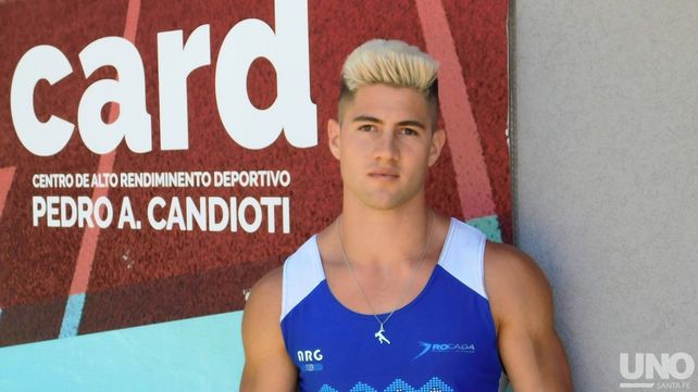 El atleta santafesino Leonel Carrizo tiene 24 años es profesor de Educación Física y especialista en 100m llanos.