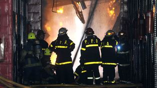 Una llamada desesperada de los bomberos pedía envíen más personal