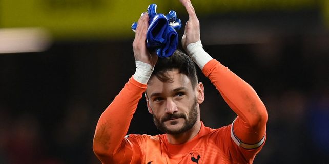 El arquero Hugo Lloris anunció su retiro del seleccionado de Francia.