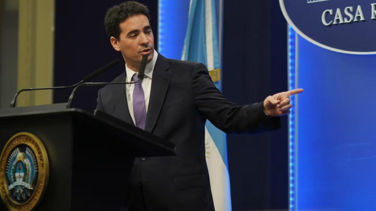 Adrián Ravier aclaró sus dichos sobre un dólar a $1.800: "Fueron sacados de contexto"