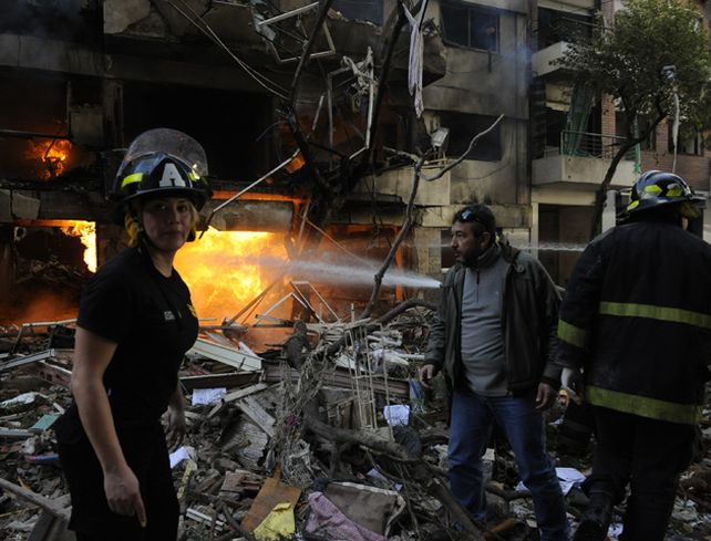 Impactantes imágenes de la terrible explosión del edificio en Rosario