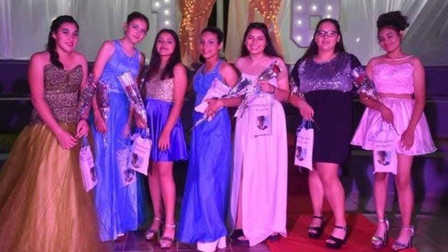 Alcaraz, el pueblo donde ninguna chica se queda sin fiesta de 15
