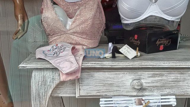 La bombacha rosada continúa siendo un clásico regalo por tradición navideña