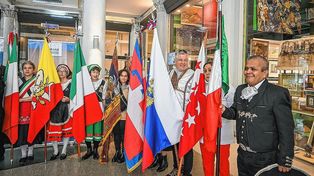 Se desarrolla la 32º Feria de las Colectividades en Paraná
