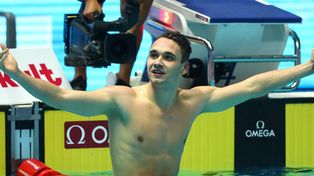 Kristof Milak destronó a Michael Phelps en los 200 metros mariposa