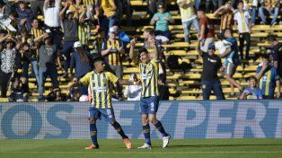 El récord de Marco. Ruben abrió la cuenta ayer en la goleada ante Independiente.