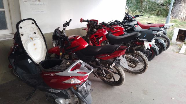 Las motos que fueron incautadas en el marco de la investigación del crimen de Erik Díaz.