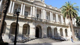 La Facultad de Derecho de la UNR es una alternativa para albergar comisiones de la reforma constitucional.