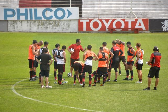 El partido entre Vélez y Patronato volvió a cambiar de horario