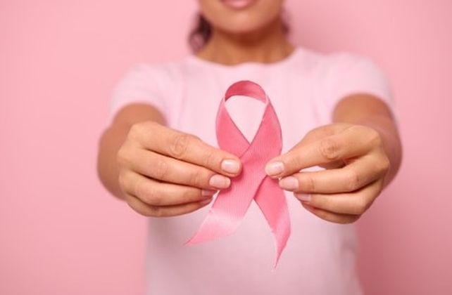 Octubre: mes de concientización y lucha contra el cáncer de mama.