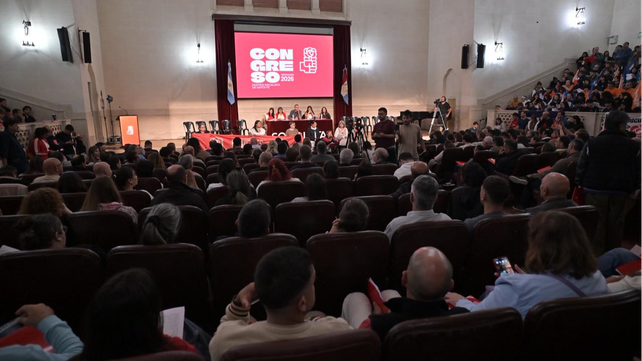 El congreso del Partido Socialista se desarrolló en el Paraninfo de la Universidad Nacional del Litoral.