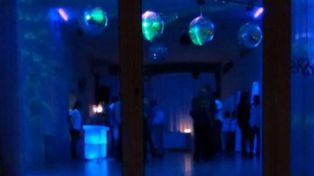 Escándalo en un salón de fiestas de Rosario: una mujer fue hospitalizada y hubo dos detenidas