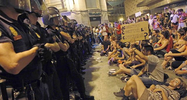 Los indignados intentar&aacute;n reconquistar la Puerta del Sol de Madrid