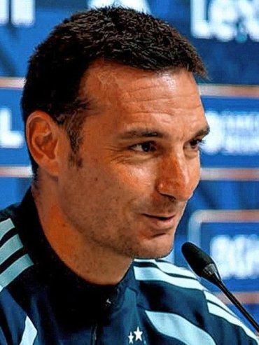 Scaloni acordó su continuidad como entrenador de la Selección Argentina
