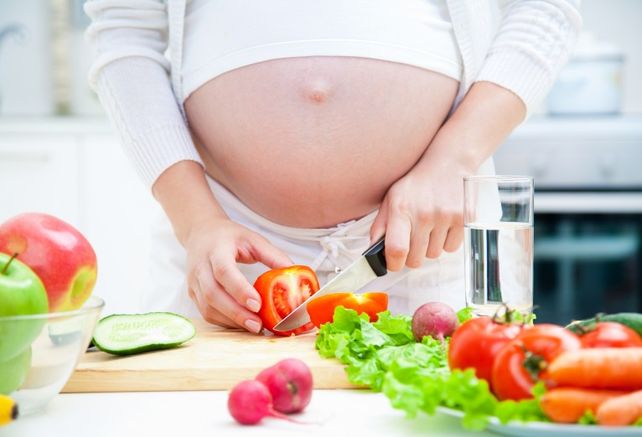 Mitos y verdades sobre la alimentación durante el embarazo