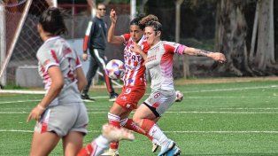 Las chicas de Unión perdieron un duelo clave ante Estudiantes