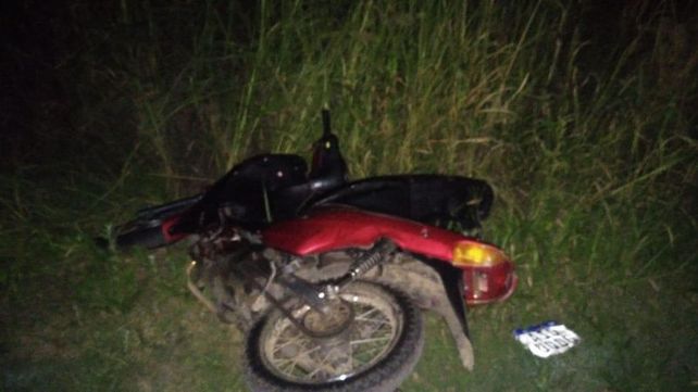 La moto en la que llegó el asaltante que intentó robar al gendarme.&nbsp;