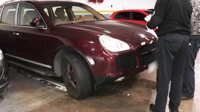 Secuestraron los dos autos que corrieron picadas a más de 240 km/h en la avenida 9 de Julio