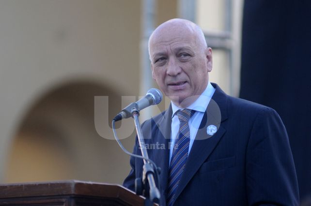 “Cada tiempo tiene sus desafíos y hoy el desafío primario es recuperar la convivencia social”