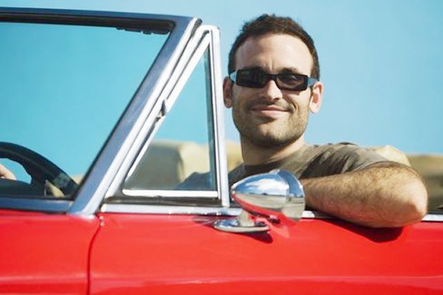 Estudio: los hombres con auto tienen más posibilidades de casarse