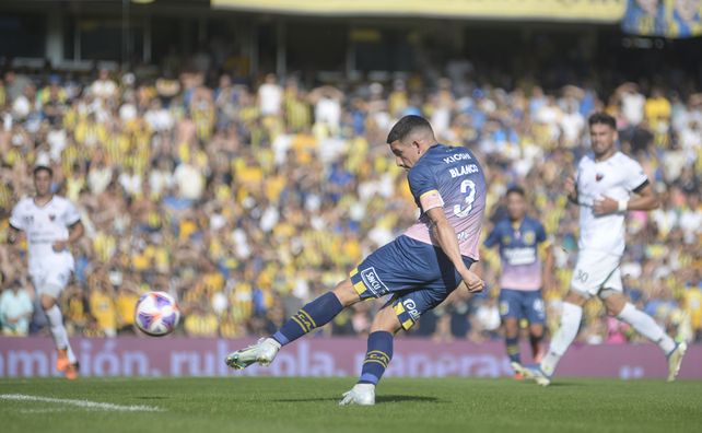 Lautaro Blanco se despidió de Central con entrega y aplausos