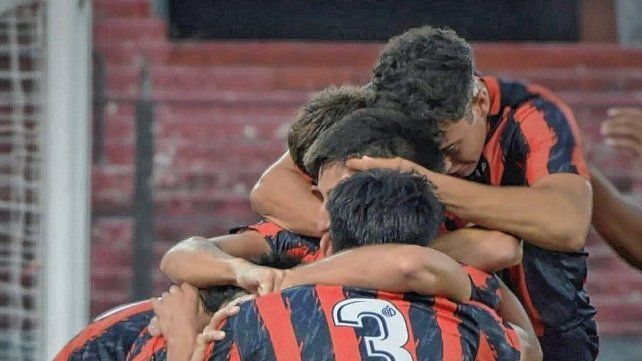 Los chicos de Patronato se metieron en la final.