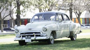 Autos clásicos: la historia del Chevy 51 que une a un padre y su hijo con las carreras de regularidad