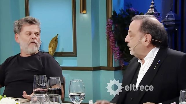Alfredo Casero arremetió el periodismo y se enfrentó contra Baby Etchecopar y Mónica Gutiérrez. Mirtha Legrand tocó la campana varias veces