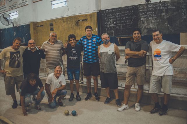 La dirigencia del club Tiro Federal de Paraná.