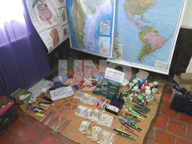 Recuperado. Los elementos que habían sido robados de la escuela.&nbsp;