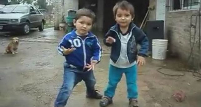 El deslumbrante baile rapero de dos peque&ntilde;os hermanos inunda Youtube (video)