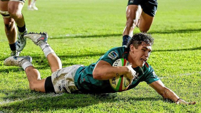 Lautaro Cipriani aportó un try en la victoria de Dogos XV.