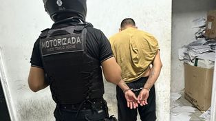El joven fue detenido cuando intentaba robar el auto.&nbsp;