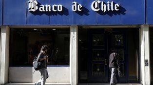 Roban 10 millones de dólares a un banco chileno