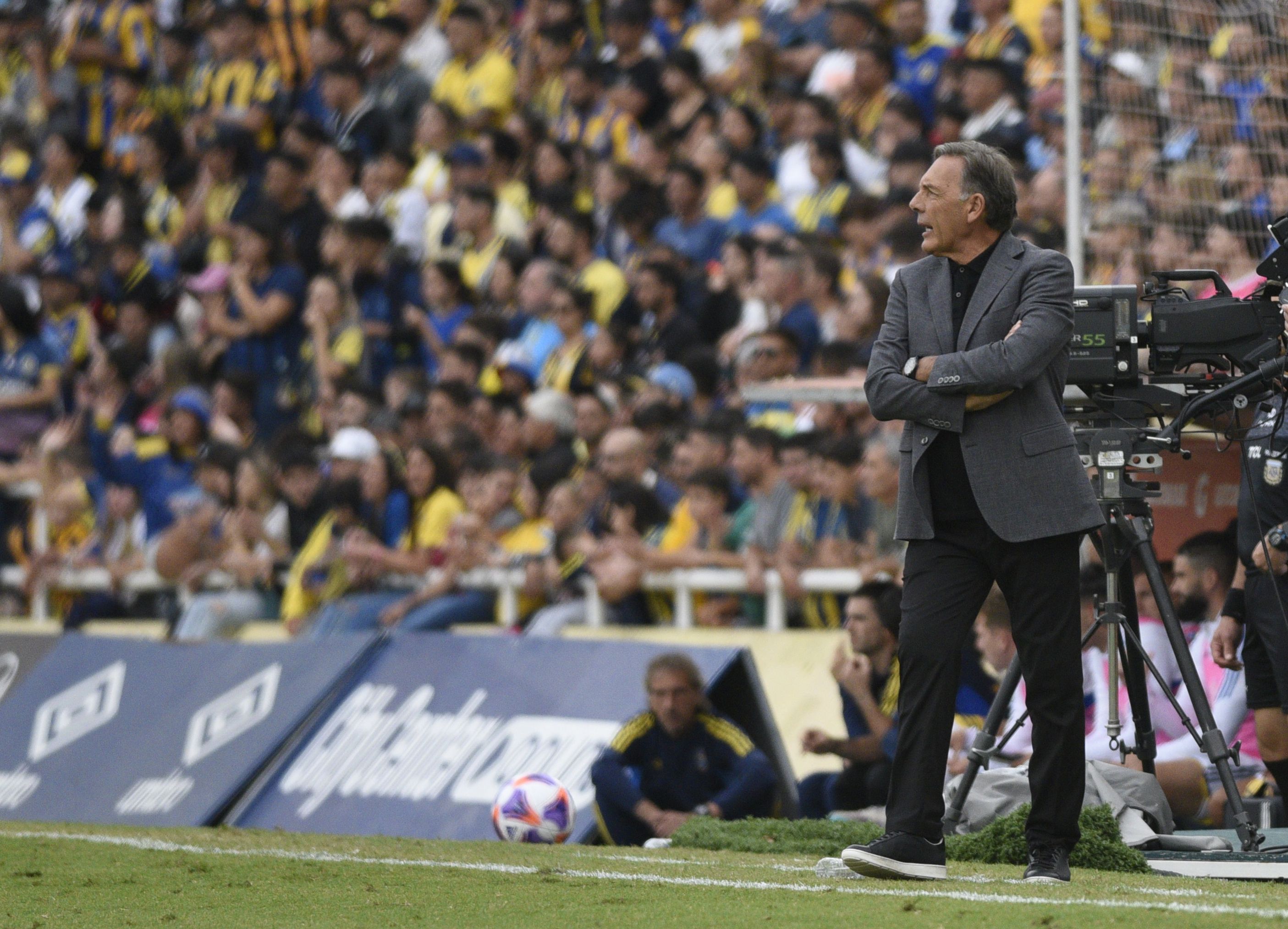 Russo. El entrenador de Central se toma siempre su tiempo para definir a los titulares.