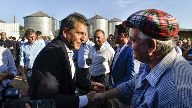 Lechería: en qué consiste el plan anunciado por Sergio Massa para productores tamberos
