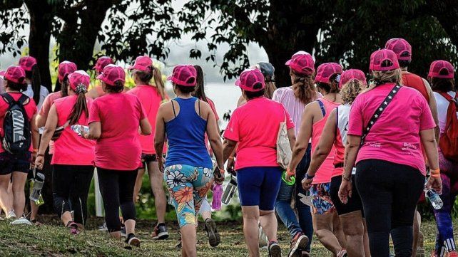 Paraná: el Octubre Rosa cierra con una caminata