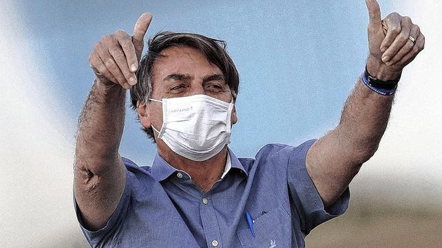 Dieron de alta a Jair Bolsonaro tras cuatro días internado